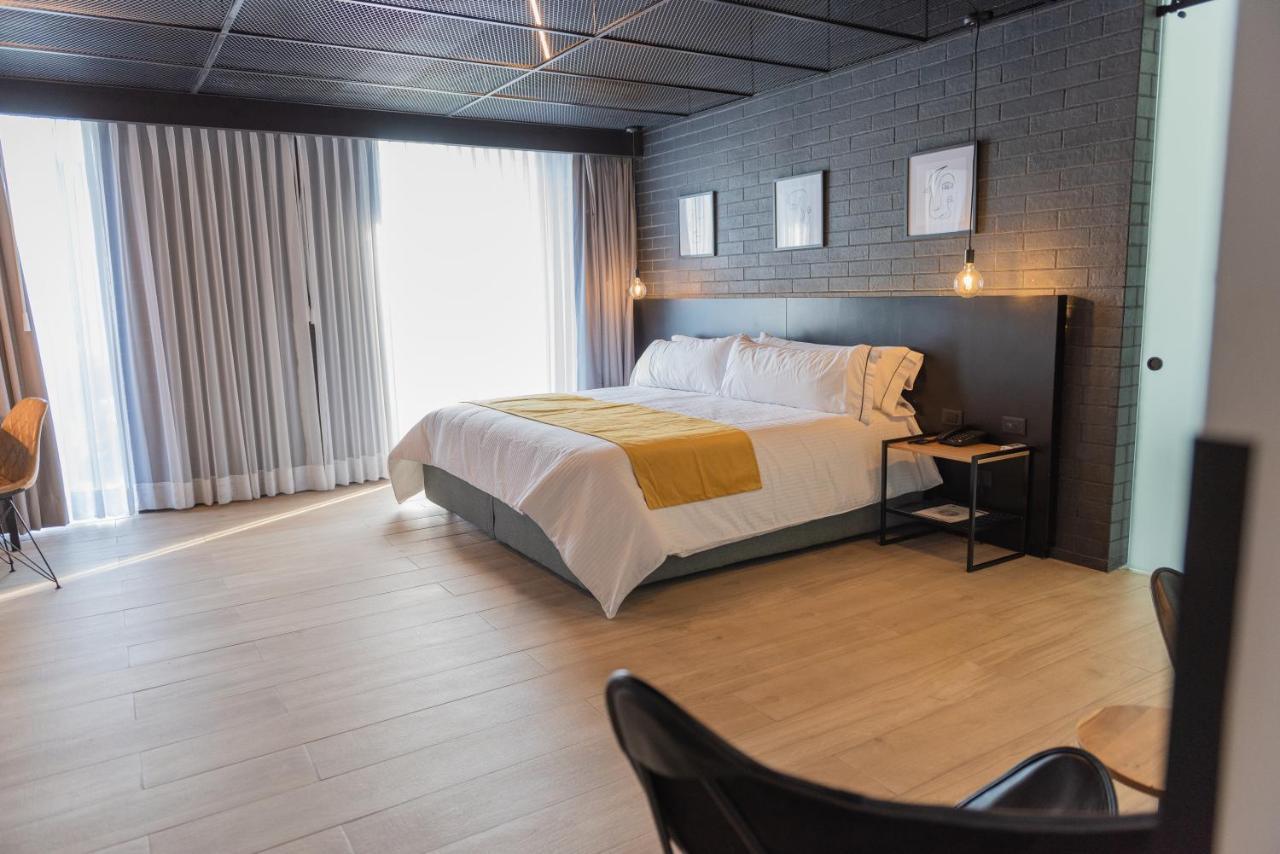 Fulton Business Luxury Hotel 과달라하라 외부 사진